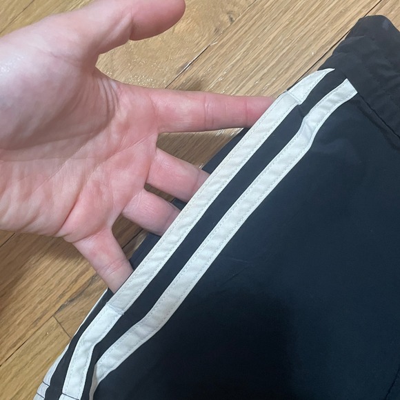 VTG Y2K 2004 Adidas Athletic‎ Short Shorts Women's Medium Black 3 Stripe Retro - Picture 4 of 5
